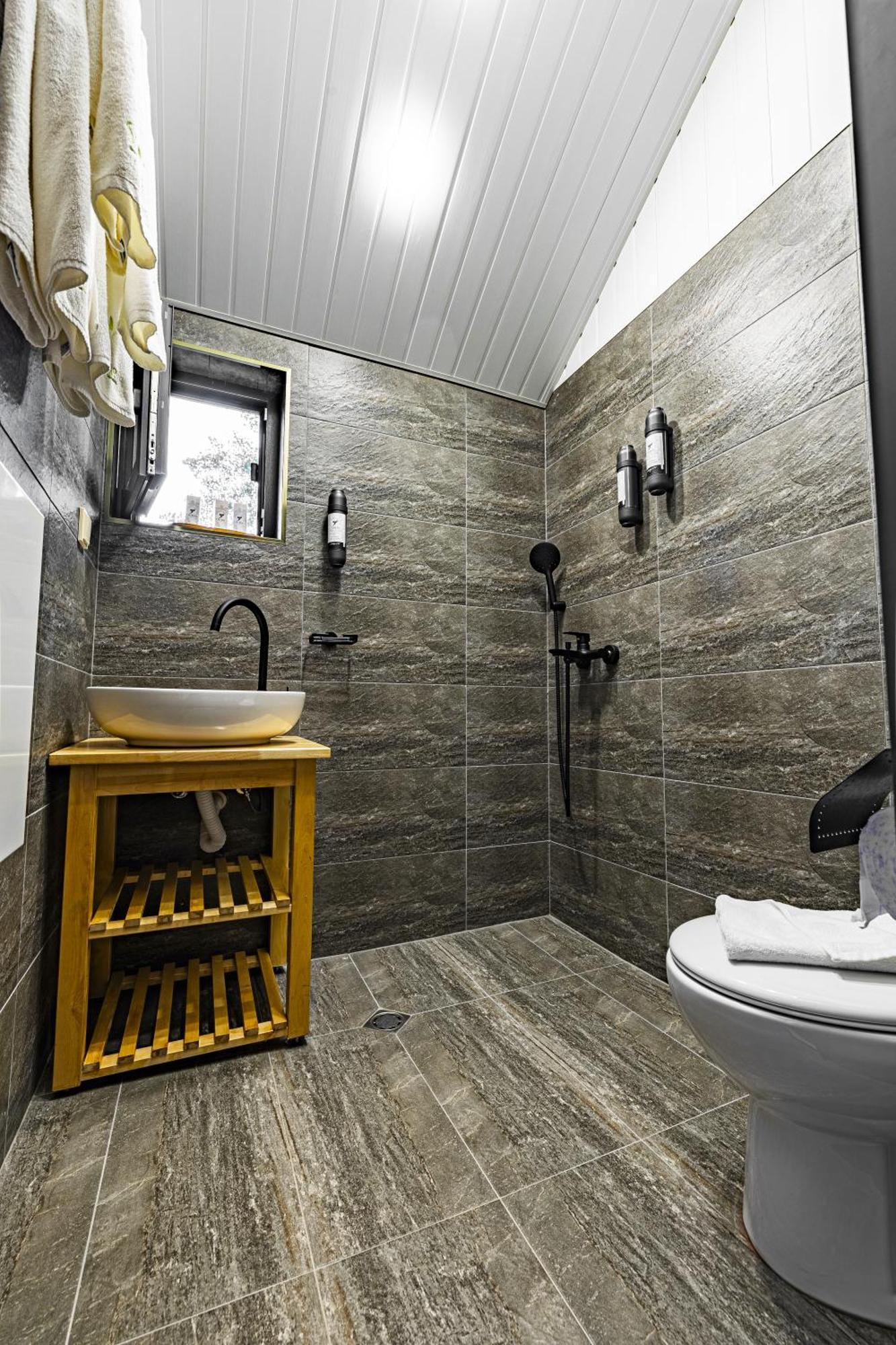 Saint Constantine Mountain Retreat Otel Peshtera  Dış mekan fotoğraf